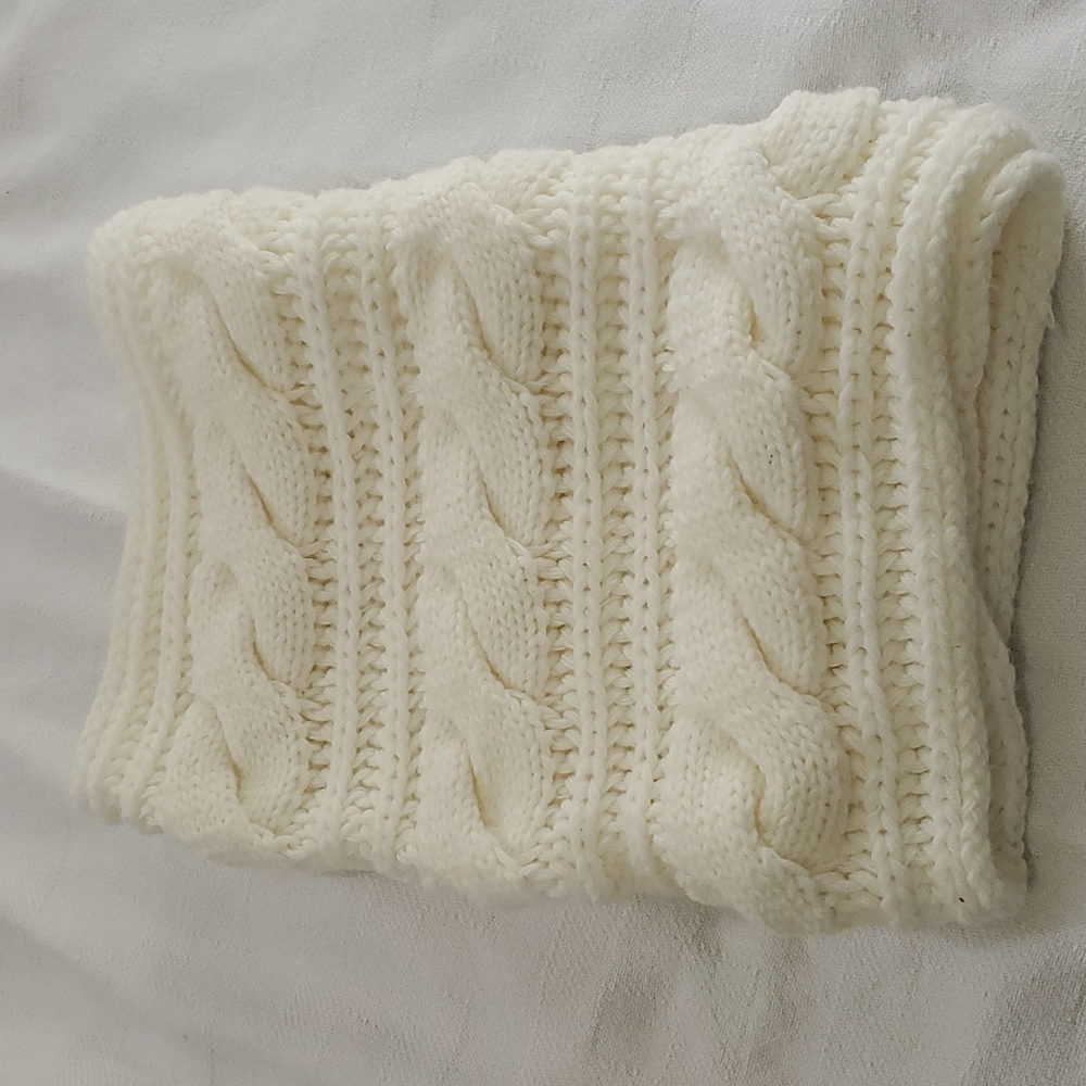 Cream cable knit wrap scarf